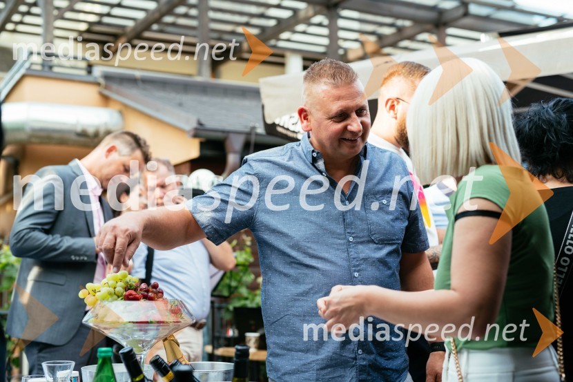 15. let delovanja nepremičninske agentke Mojce Žižek Mesarec