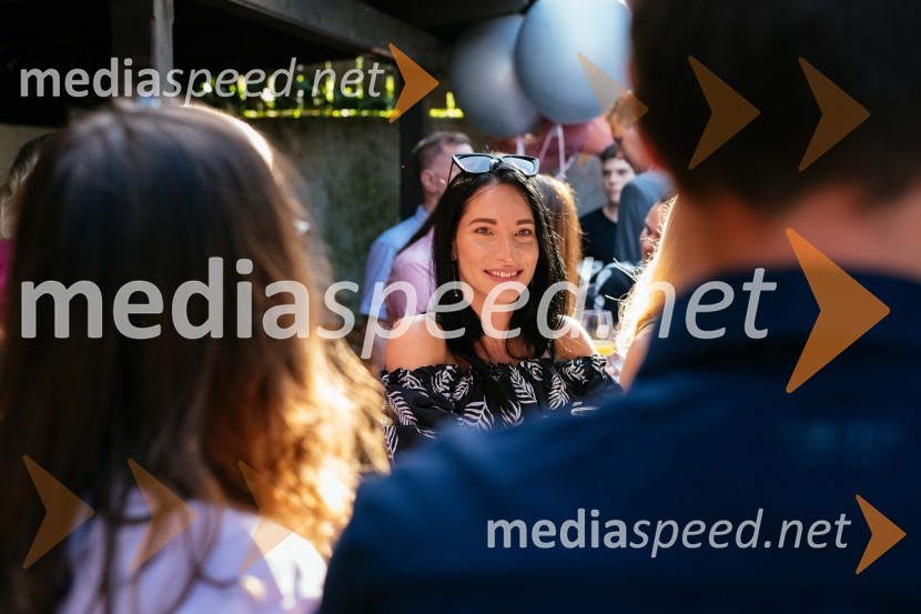  Tina Dukič, osebna trenerka15. let delovanja nepremičninske agentke Mojce Žižek Mesarec