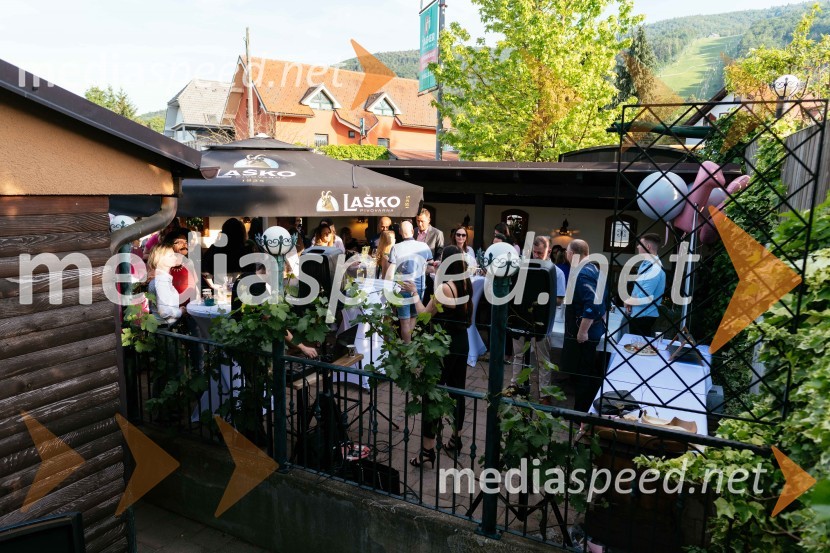 15. let delovanja nepremičninske agentke Mojce Žižek Mesarec