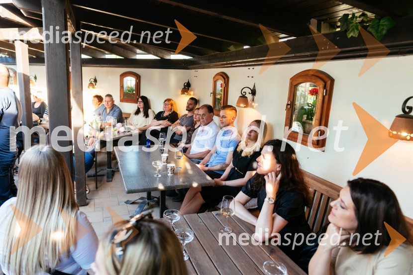 15. let delovanja nepremičninske agentke Mojce Žižek Mesarec