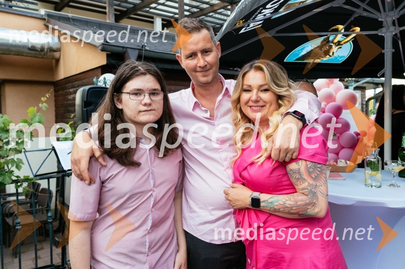  Gabriel Angel Sauli;  Primož Mesarec, Galea nepremičnine;  Mojca Žižek Mesarec, nepremičninska agentka, Galea15. let delovanja nepremičninske agentke Mojce Žižek Mesarec