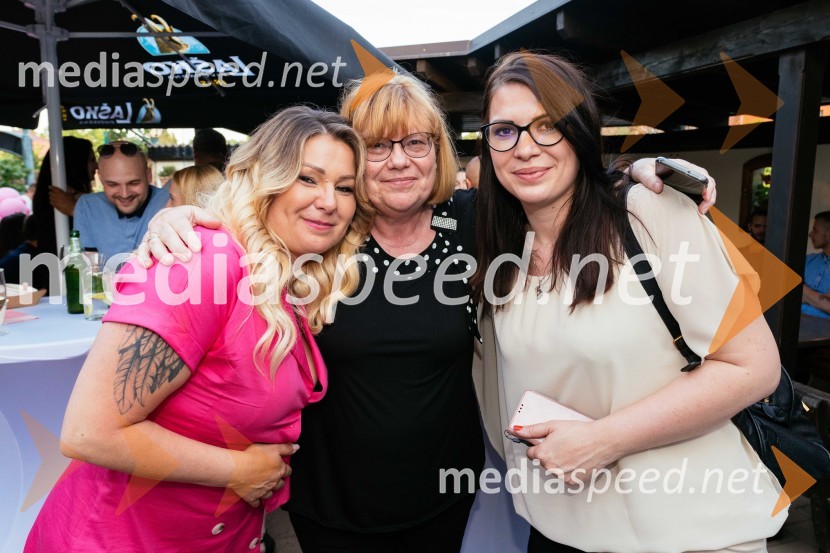  Mojca Žižek Mesarec, nepremičninska agentka, Galea;  Marina Tosić;  Tea Tosić Golob15. let delovanja nepremičninske agentke Mojce Žižek Mesarec