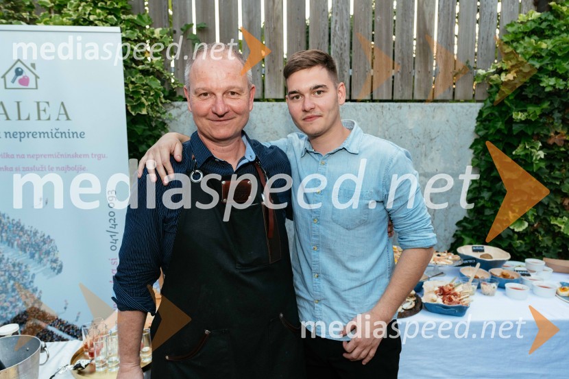 Robert Žuman s sinom15. let delovanja nepremičninske agentke Mojce Žižek Mesarec