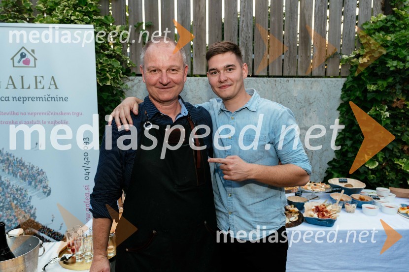 Robert Žuman s sinom15. let delovanja nepremičninske agentke Mojce Žižek Mesarec