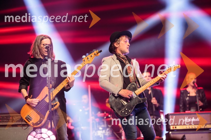  Alen Steržaj, basist skupine Big Foot Mama;  Zoran Čalić, kitarist skupine Big Foot MamaKoncert Big Foot Mama ob 30- letnici delovanja