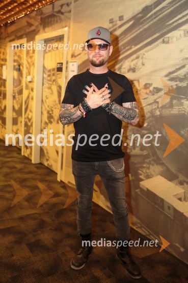  Tomi Meglič, glasbenik, pevec skupine SiddhartaKoncert Big Foot Mama ob 30- letnici delovanja