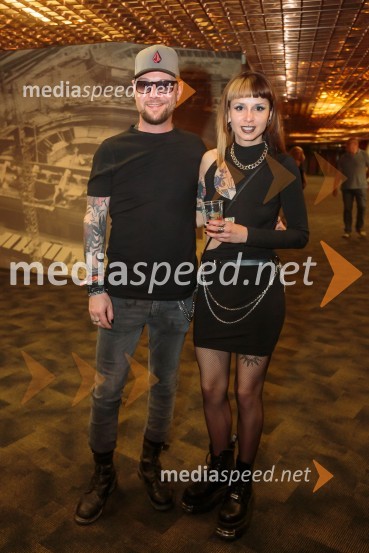  Tomi Meglič, glasbenik, pevec skupine Siddharta;  Cassie Kagen, frizerkaKoncert Big Foot Mama ob 30- letnici delovanja