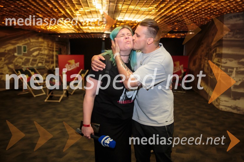  Tanja Divac, novinarka;  Tim Kores - Kori, glasbenikKoncert Big Foot Mama ob 30- letnici delovanja