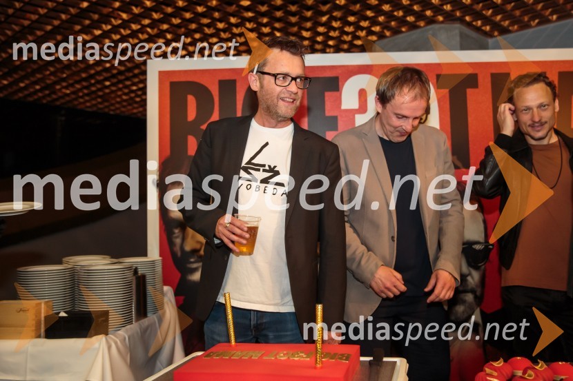  Gregor Skočir, pevec skupine Big Foot Mama;  Jože Habula, bobnar skupine Big Foot Mama;  Daniel Gregorič, kitarist, Big Foot MamaKoncert Big Foot Mama ob 30- letnici delovanja