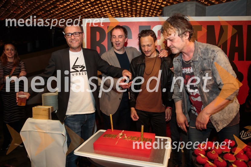  Gregor Skočir, pevec skupine Big Foot Mama;  Jože Habula, bobnar skupine Big Foot Mama;  Daniel Gregorič, kitarist, Big Foot Mama;  Zoran Čalić, kitarist skupine Big Foot MamaKoncert Big Foot Mama ob 30- letnici delovanja