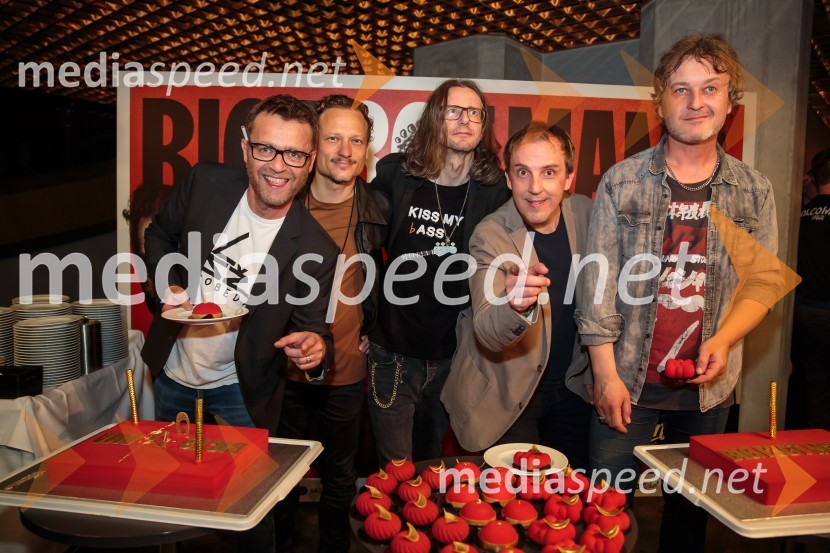  Gregor Skočir, pevec skupine Big Foot Mama;  Daniel Gregorič, kitarist, Big Foot Mama;  Alen Steržaj, basist skupine Big Foot Mama;  Jože Habula, bobnar skupine Big Foot Mama;  Zoran Čalić, kitarist skupine Big Foot MamaKoncert Big Foot Mama ob 30- letnici delovanja