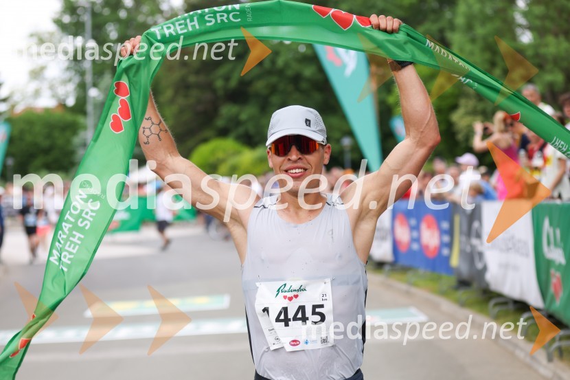  Domen Dornik40. Maraton treh src