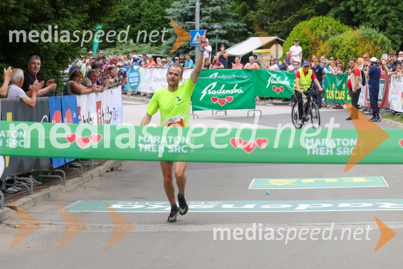  Janez Mulej, slovenski prvak v maratonu40. Maraton treh src