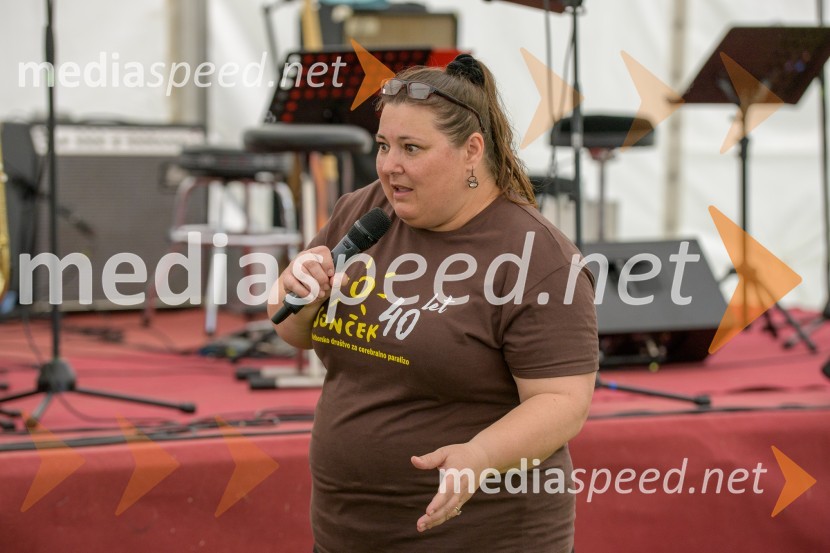  Urška Vučak Markež, igralkaVseslovensko srečanje društev združenih v Zvezo Sonček