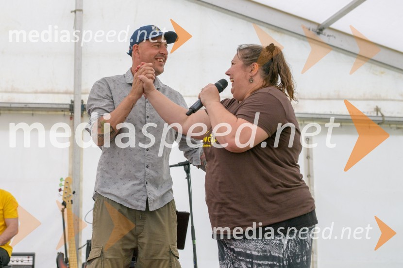  Boštjan Čukur, raper, 6 Pack Čukur;  Urška Vučak Markež, igralkaVseslovensko srečanje društev združenih v Zvezo Sonček