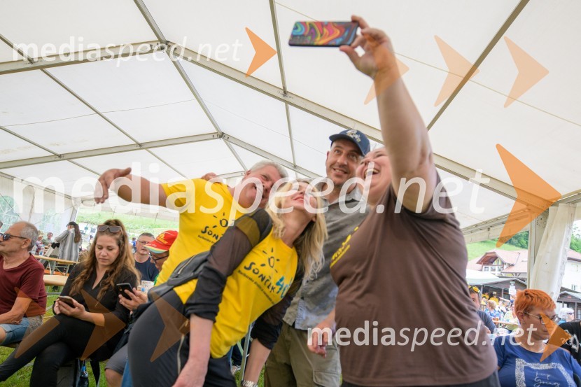  ... ;  Lidija Šestak Zorić, predsednica društva Sonček Maribor;  Boštjan Čukur, raper, 6 Pack Čukur;  Urška Vučak Markež, igralkaVseslovensko srečanje društev združenih v Zvezo Sonček