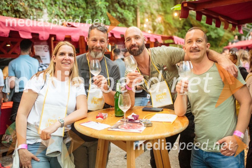 Vinska pot v rovih pod starim Kranjem, sobota