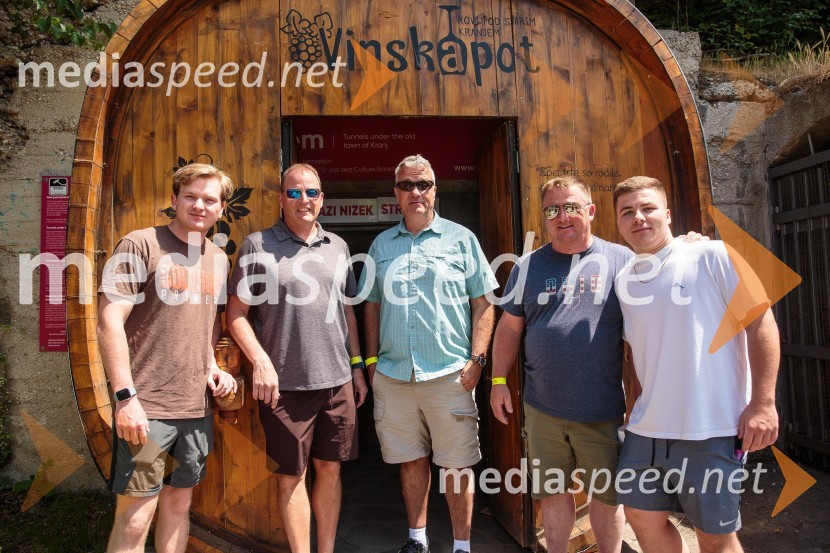 Vinska pot v rovih pod starim Kranjem, sobota