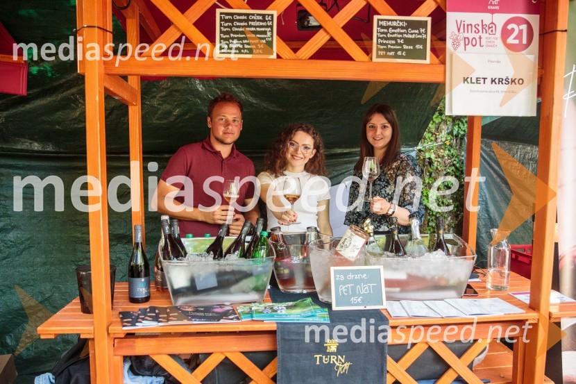 Vinska pot v rovih pod starim Kranjem, sobota