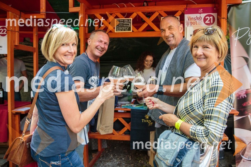 Vinska pot v rovih pod starim Kranjem, sobota