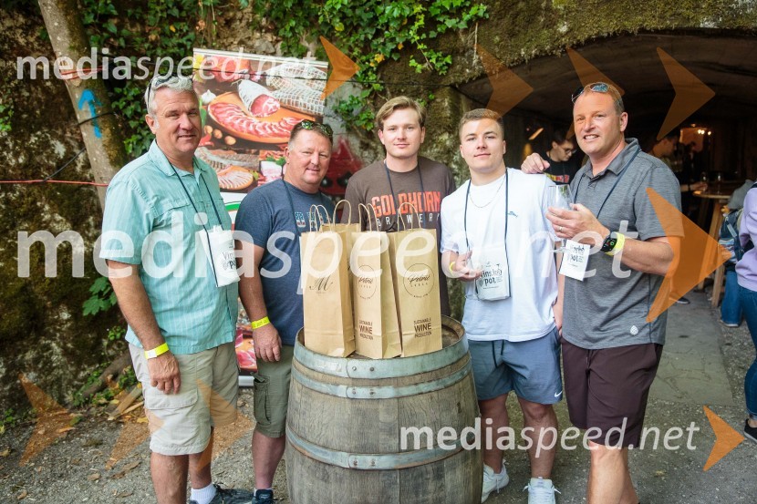 Vinska pot v rovih pod starim Kranjem, sobota