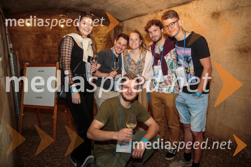 Vinska pot v rovih pod starim Kranjem, sobota