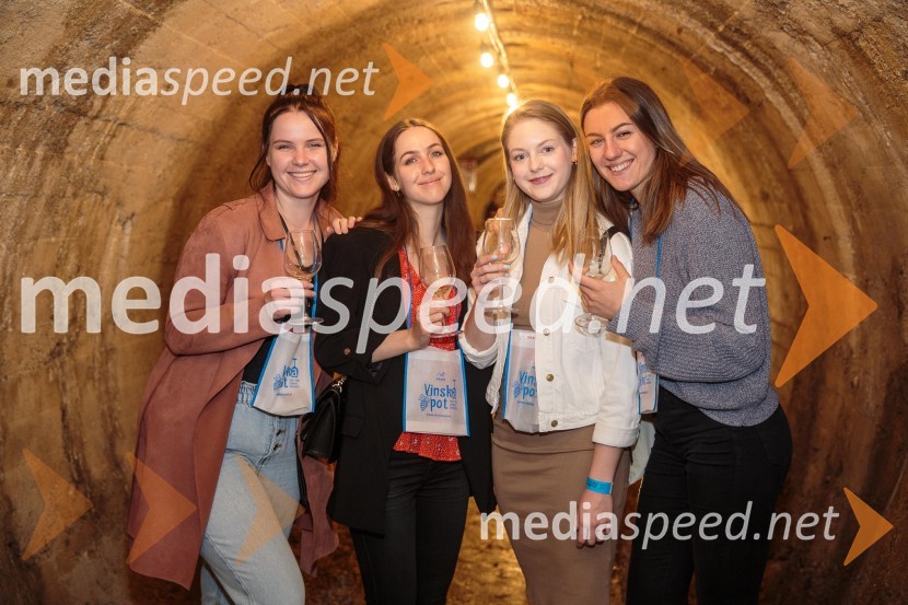 Vinska pot v rovih pod starim Kranjem, sobota