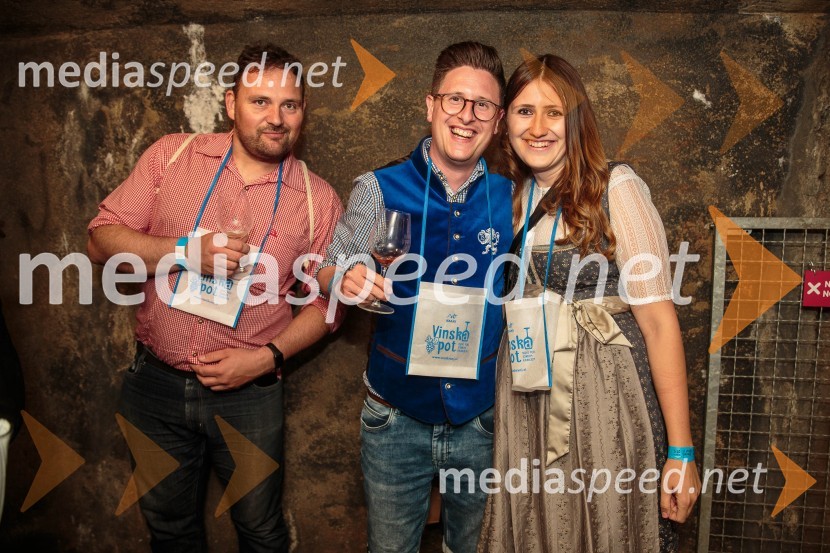 Vinska pot v rovih pod starim Kranjem, sobota