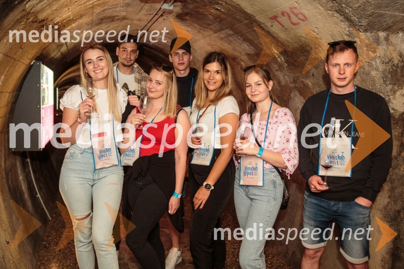 Vinska pot v rovih pod starim Kranjem, sobota