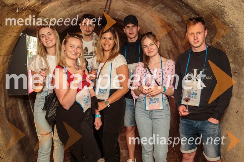 Vinska pot v rovih pod starim Kranjem, sobota