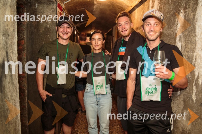 Vinska pot v rovih pod starim Kranjem, sobota