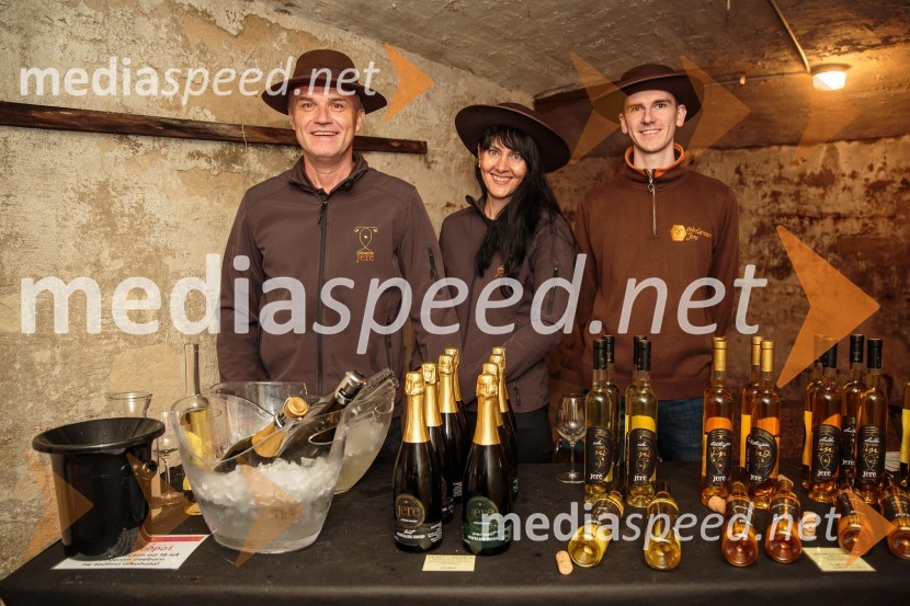 Vinska pot v rovih pod starim Kranjem, sobota