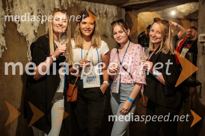 Vinska pot v rovih pod starim Kranjem, sobota