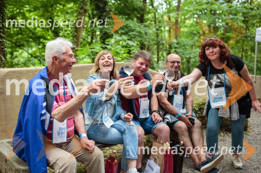 Vinska pot v rovih pod starim Kranjem, sobota