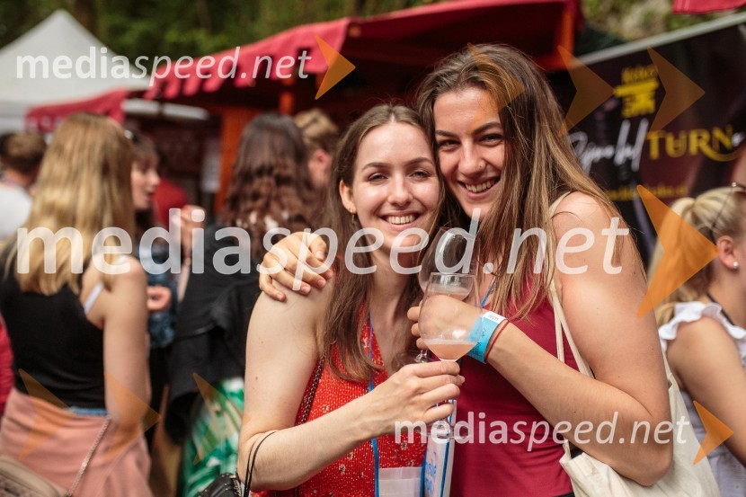 Vinska pot v rovih pod starim Kranjem, sobota