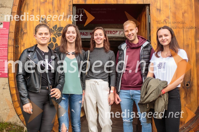 Vinska pot v rovih pod starim Kranjem, sobota