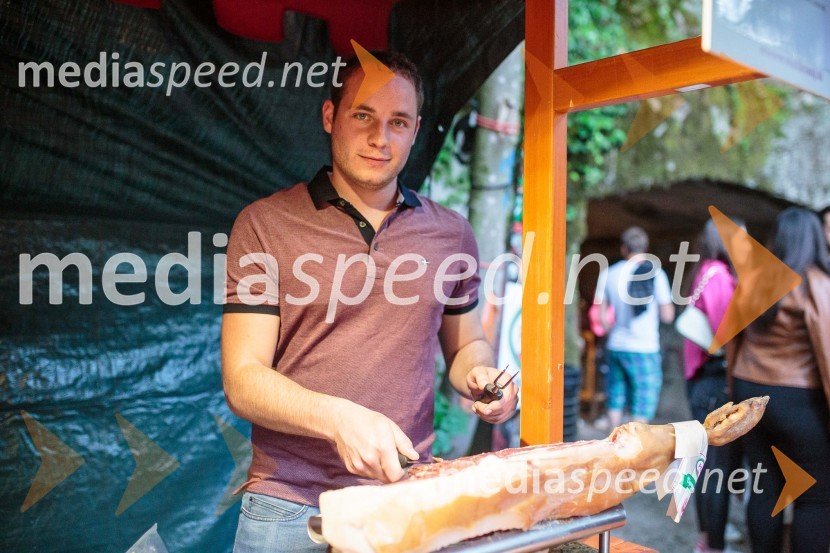  Tine Peloz, Peloz D.O.OVinska pot v rovih pod starim Kranjem, sobota