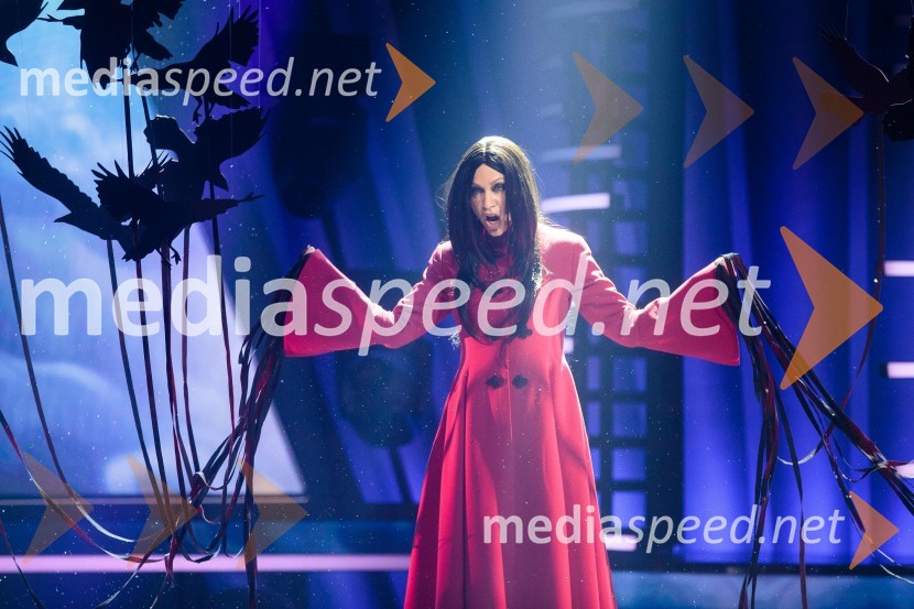  Martina Majerle, pevkaZnan obraz ima svoj glas, 10. oddaja