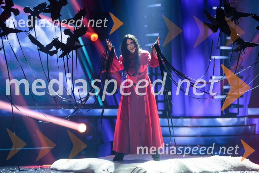  Martina Majerle, pevkaZnan obraz ima svoj glas, 10. oddaja