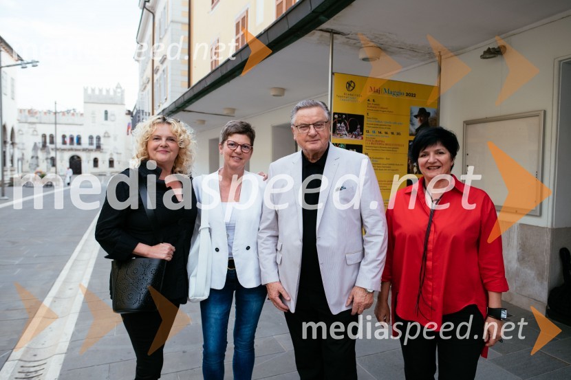  Katja Pegan,  direktorica in režiserka, Gledališče Koper Teatro Capodistria;  Mirjam Drnovšček, direktorica, SNG Nova Gorica;  Dušan Mlakar, režiser;  ... Tantadruj, podelitev primorskih gledaliških nagrad, Gledališče Koper