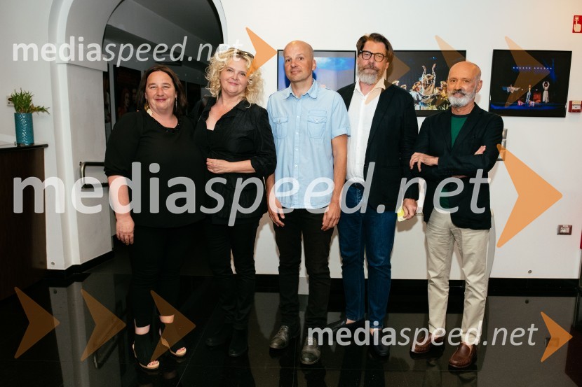  ... ;  Katja Pegan,  direktorica in režiserka, Gledališče Koper Teatro Capodistria;  Andraž Gombač, urednik kulturne redakcije, Primorske novice;  ... ;  ... Tantadruj, podelitev primorskih gledaliških nagrad, Gledališče Koper