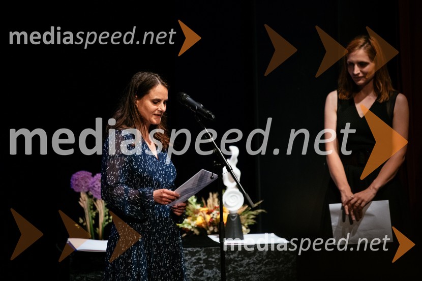  Ana Perne, dramaturginja in kritičarkaTantadruj, podelitev primorskih gledaliških nagrad, Gledališče Koper