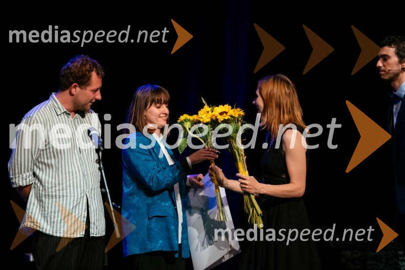  Jaka Smerkolj Simoneti, dramaturg in kritik;  Mojca Madon, režiserka; dr. Ivana Zajc, podoktorska raziskovalka, Raziskovalni center za humanistikoTantadruj, podelitev primorskih gledaliških nagrad, Gledališče Koper