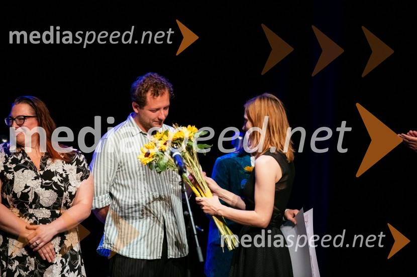  Jaka Smerkolj Simoneti, dramaturg in kritik; dr. Ivana Zajc, podoktorska raziskovalka, Raziskovalni center za humanistikoTantadruj, podelitev primorskih gledaliških nagrad, Gledališče Koper