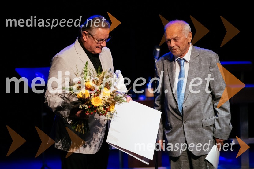  Dušan Mlakar, režiser;  ... Tantadruj, podelitev primorskih gledaliških nagrad, Gledališče Koper