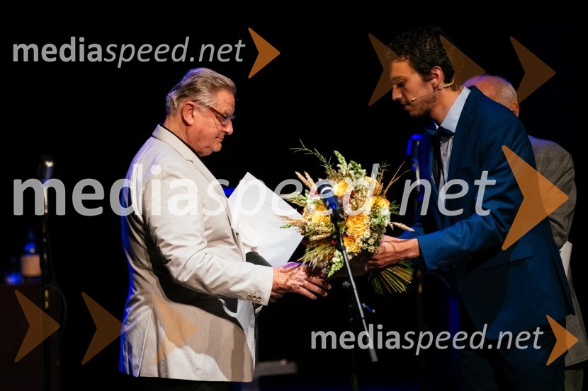  Dušan Mlakar, režiser;  ... Tantadruj, podelitev primorskih gledaliških nagrad, Gledališče Koper