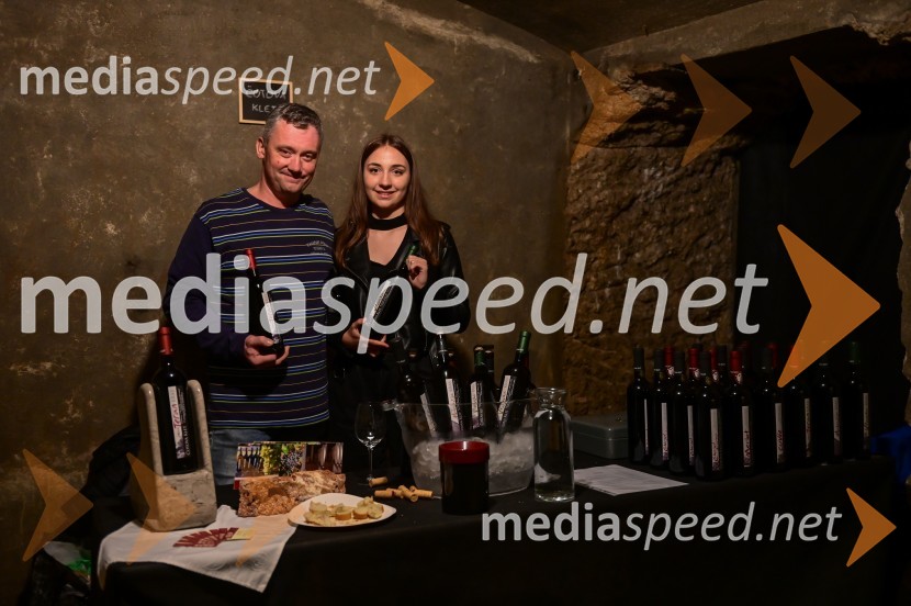  Adam Simoneta, Čotova klet;  ... Vinska pot v rovih pod starim Kranjem, petek