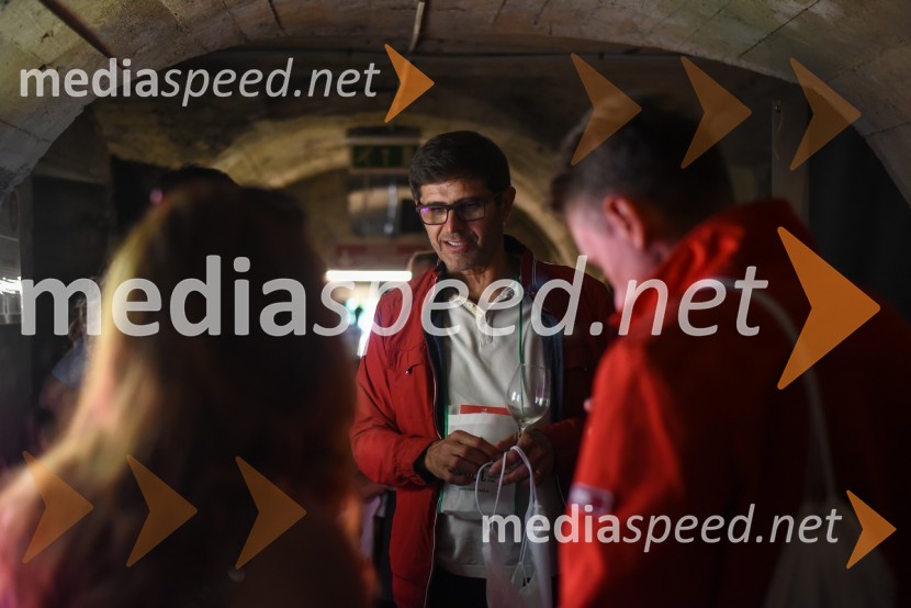 Vinska pot v rovih pod starim Kranjem, petek