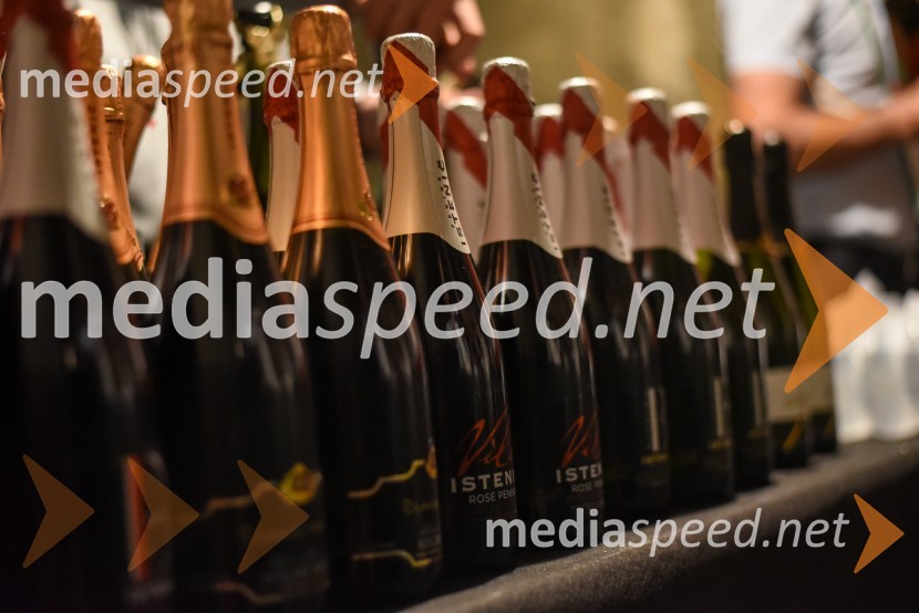 Vinska pot v rovih pod starim Kranjem, petek