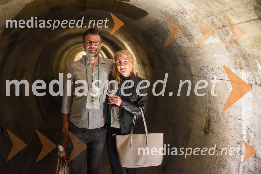 Vinska pot v rovih pod starim Kranjem, petek